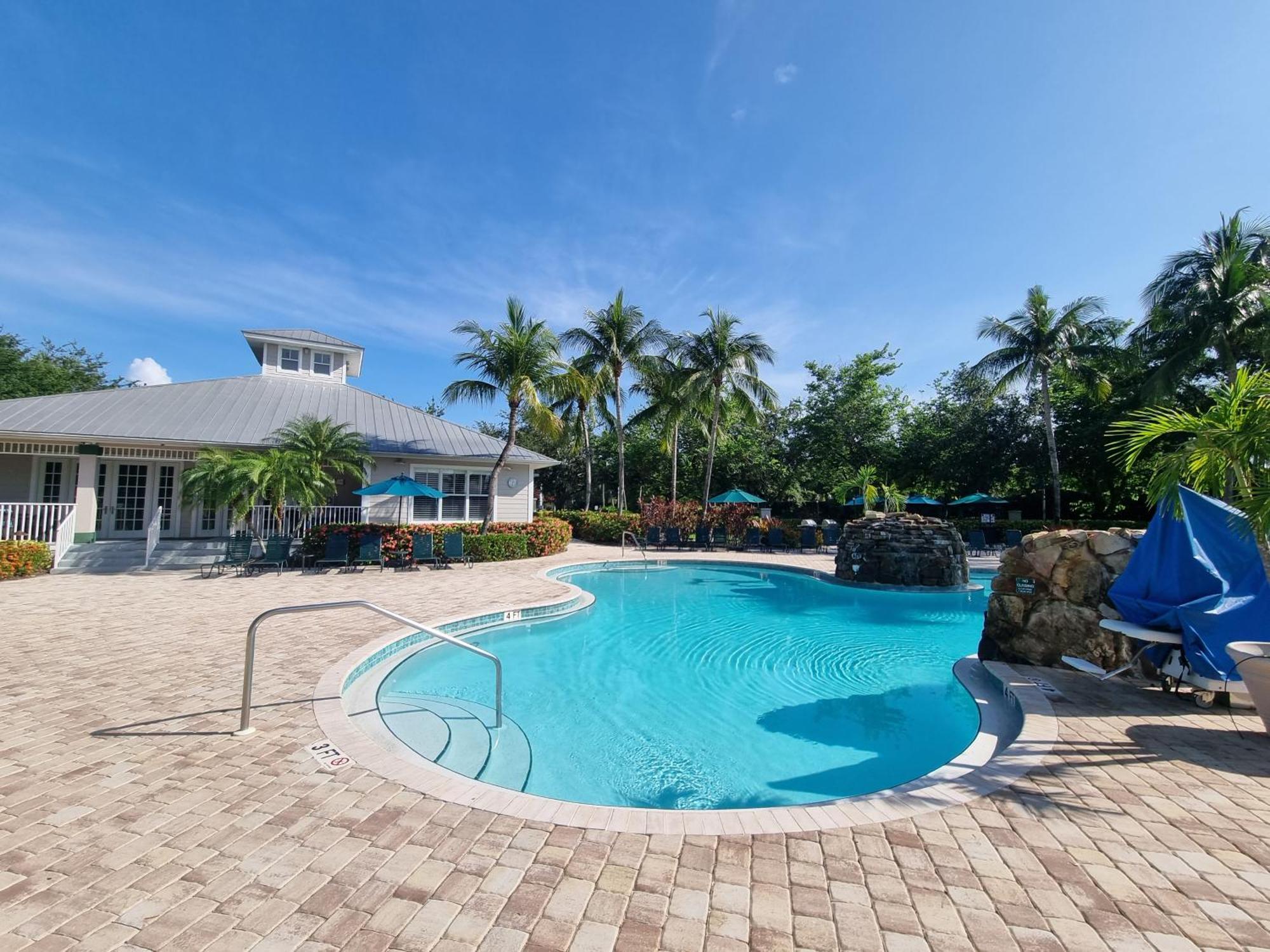 Stunning 2-Bedroom Plus Den Condo In Greenlinks Resort North North Naples Dış mekan fotoğraf
