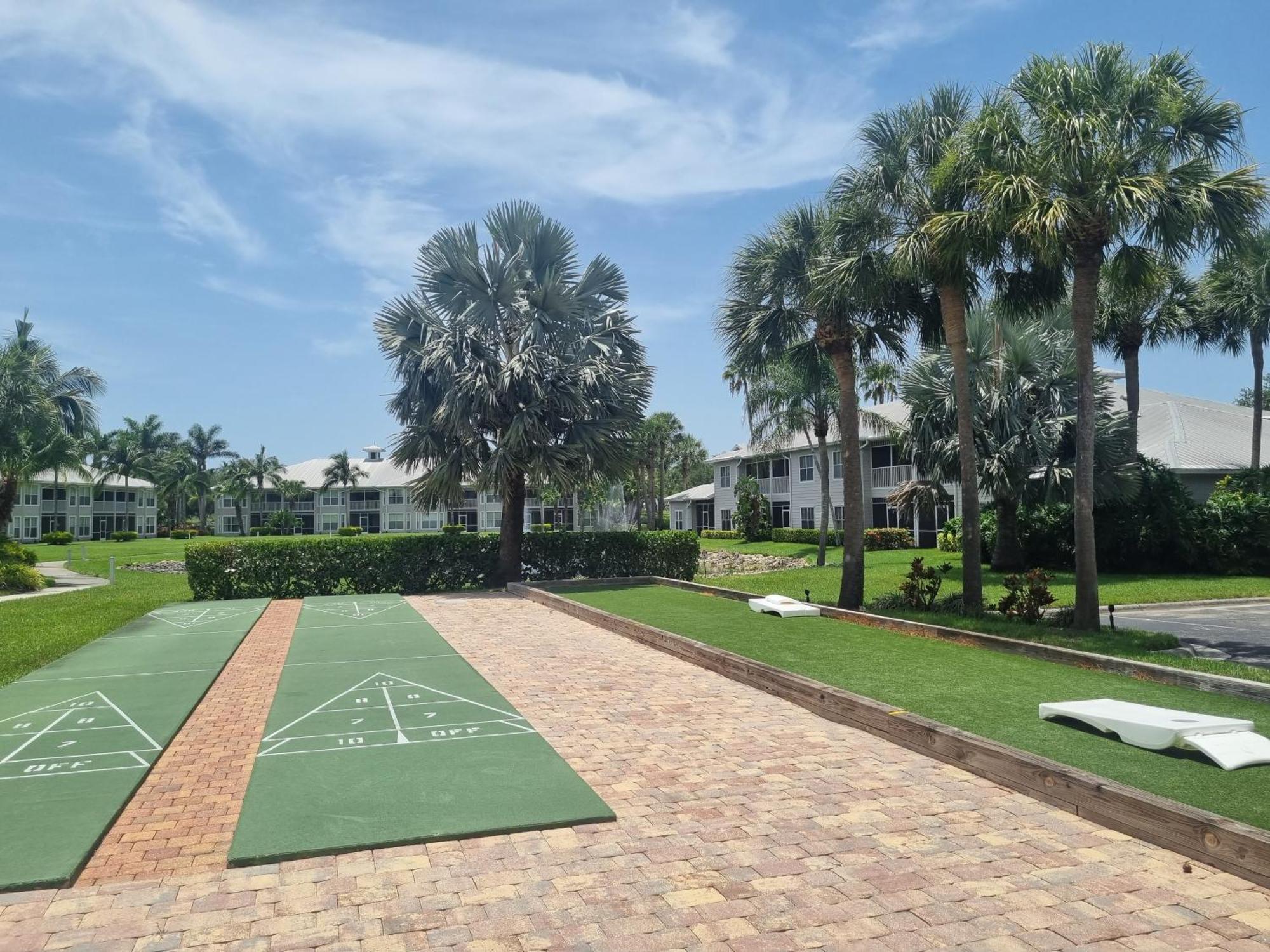 Stunning 2-Bedroom Plus Den Condo In Greenlinks Resort North North Naples Dış mekan fotoğraf