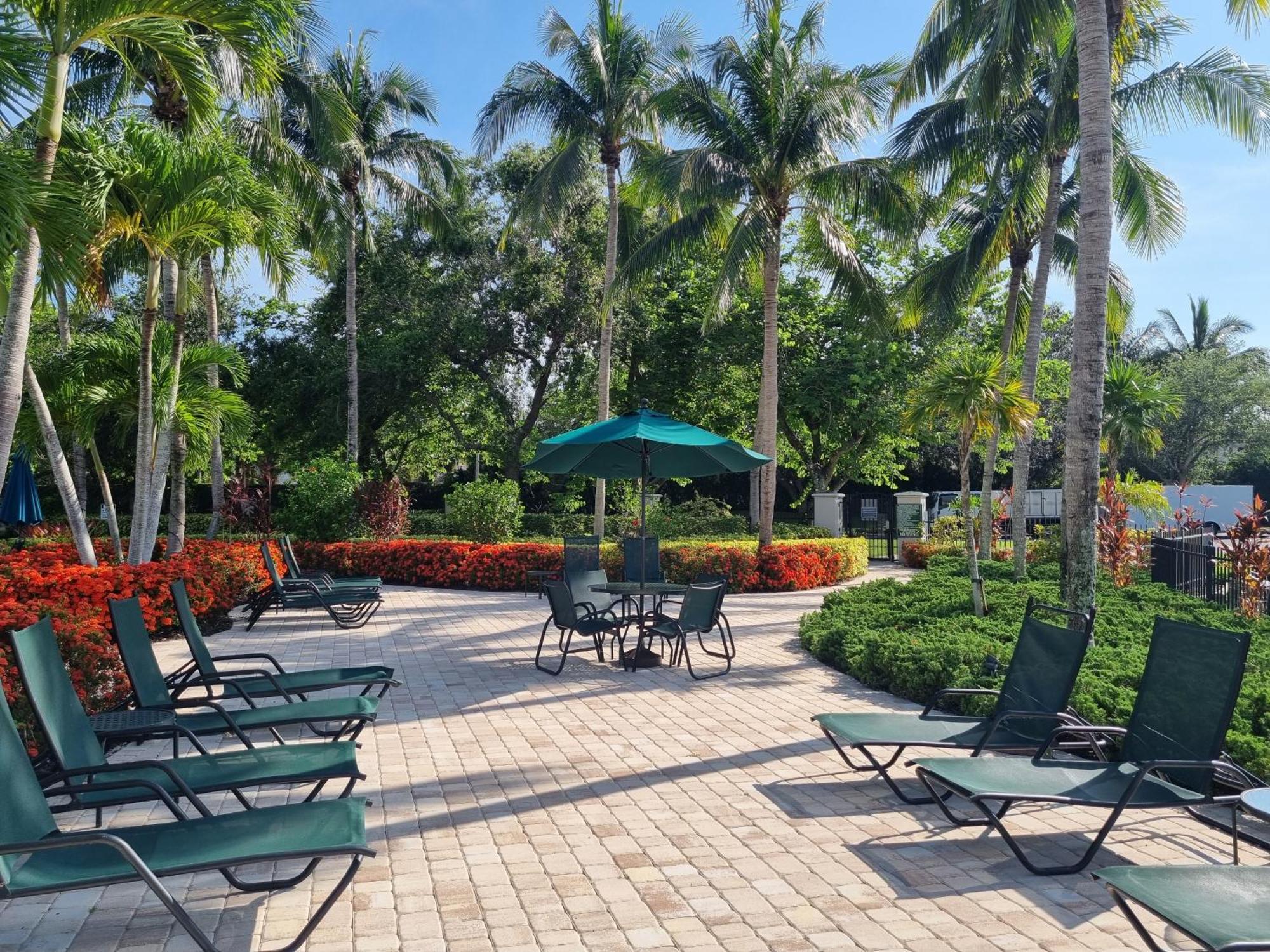Stunning 2-Bedroom Plus Den Condo In Greenlinks Resort North North Naples Dış mekan fotoğraf